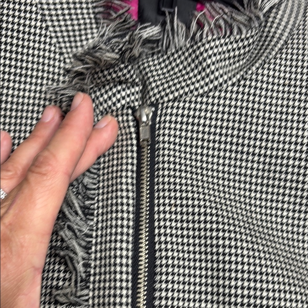 Harve Bernard Women's Gray Wool Fringed Jacket- Size Large - Picture 6 of 8